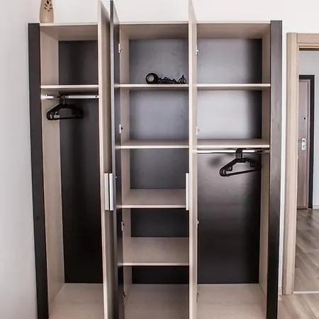 Oasis By The Sea - Summerland Апартаменты Мамая